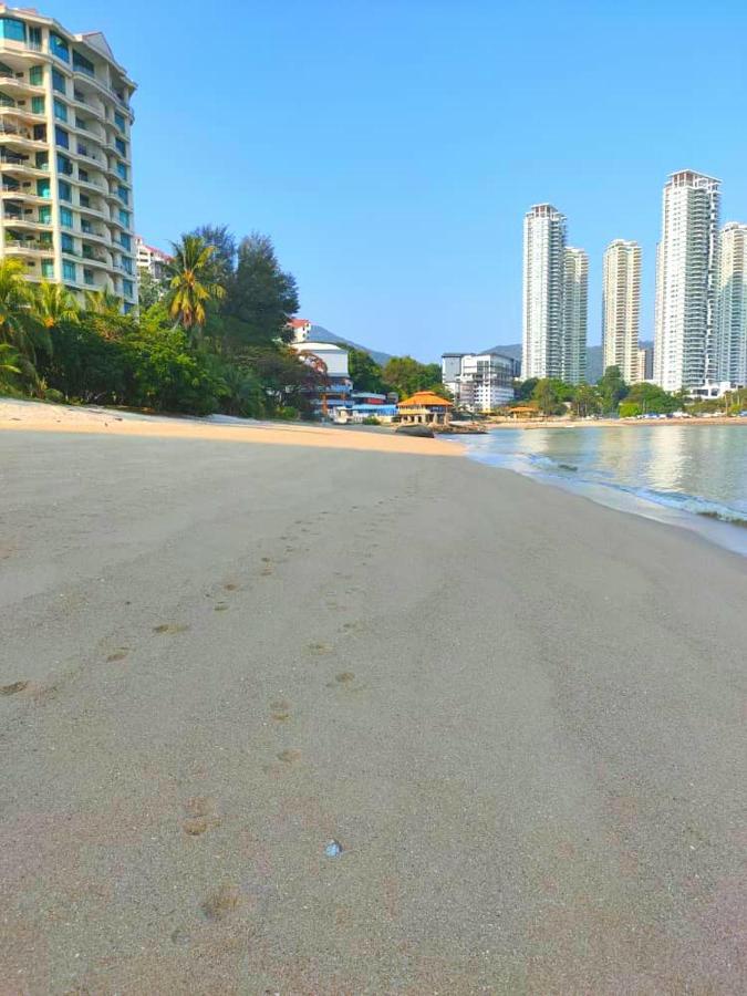 G&T'S Beach Front Villa Tanjung Bungah  Zewnętrze zdjęcie