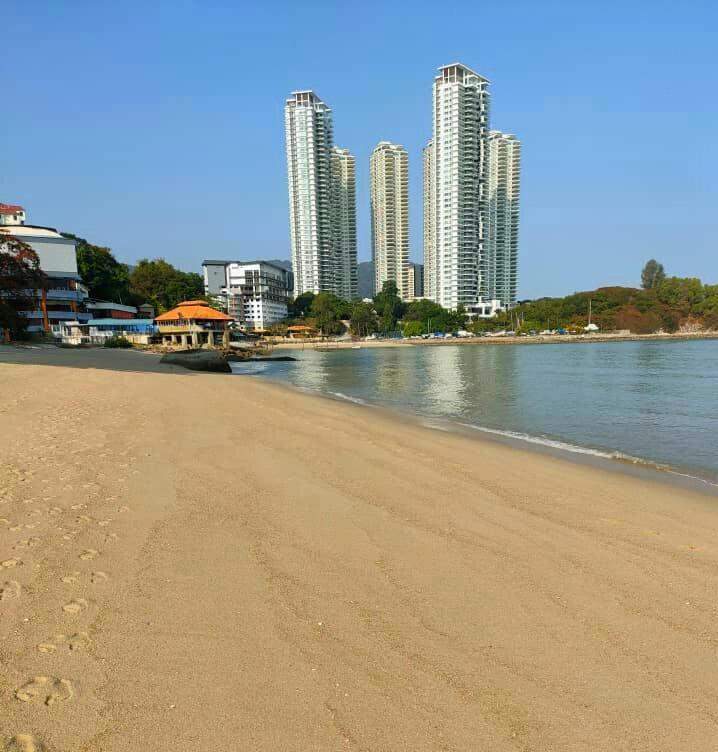 G&T'S Beach Front Villa Tanjung Bungah  Zewnętrze zdjęcie