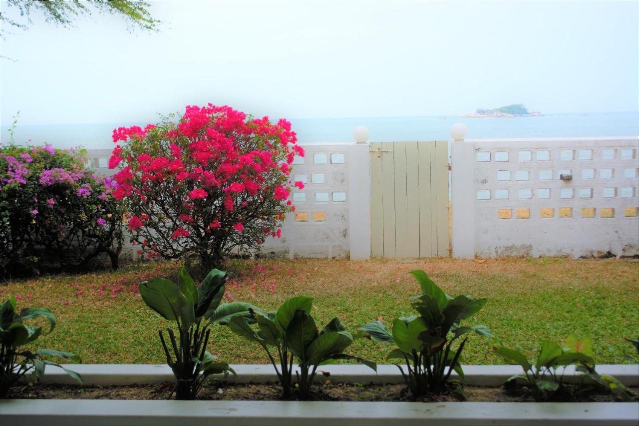 G&T'S Beach Front Villa Tanjung Bungah  Zewnętrze zdjęcie