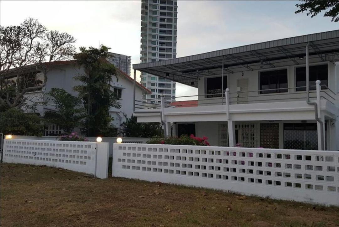 G&T'S Beach Front Villa Tanjung Bungah  Zewnętrze zdjęcie