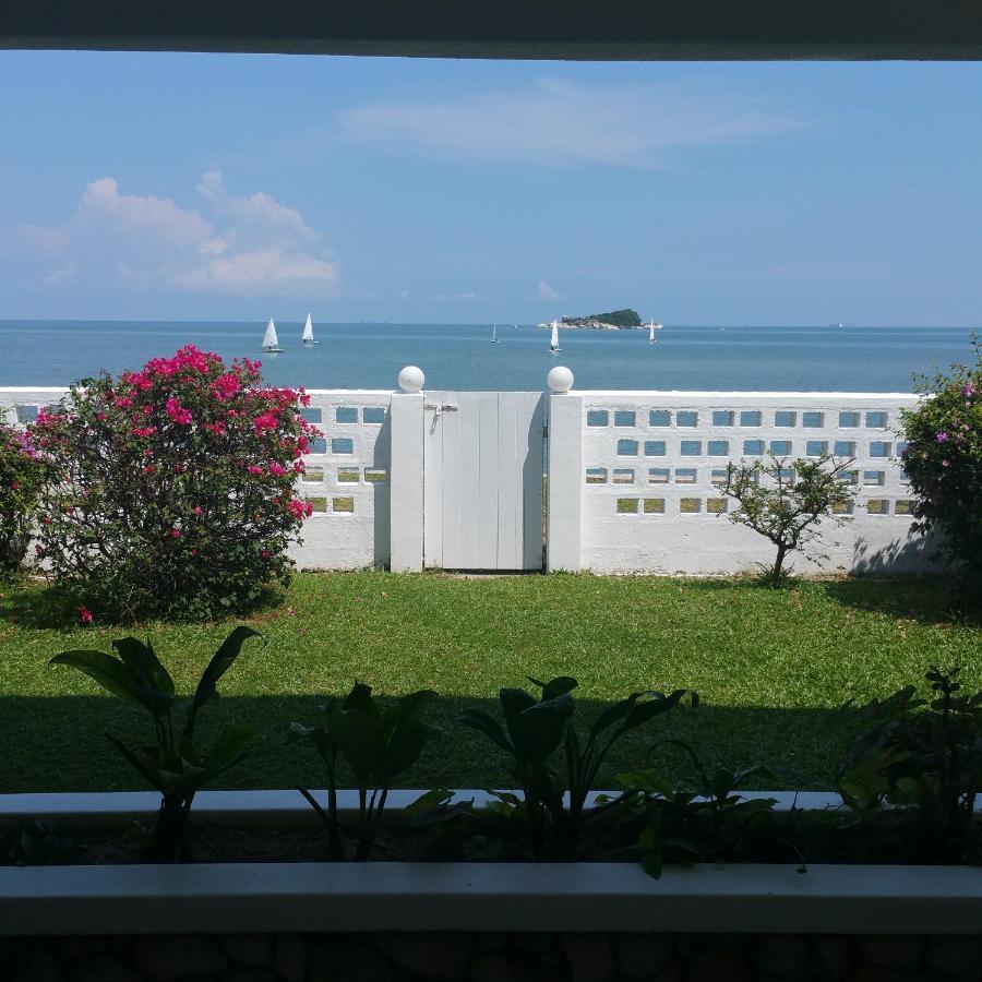 G&T'S Beach Front Villa Tanjung Bungah  Zewnętrze zdjęcie