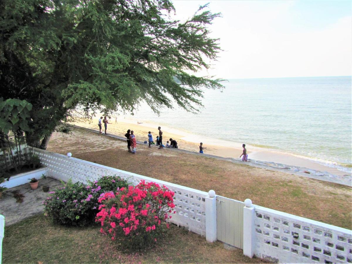 G&T'S Beach Front Villa Tanjung Bungah  Zewnętrze zdjęcie